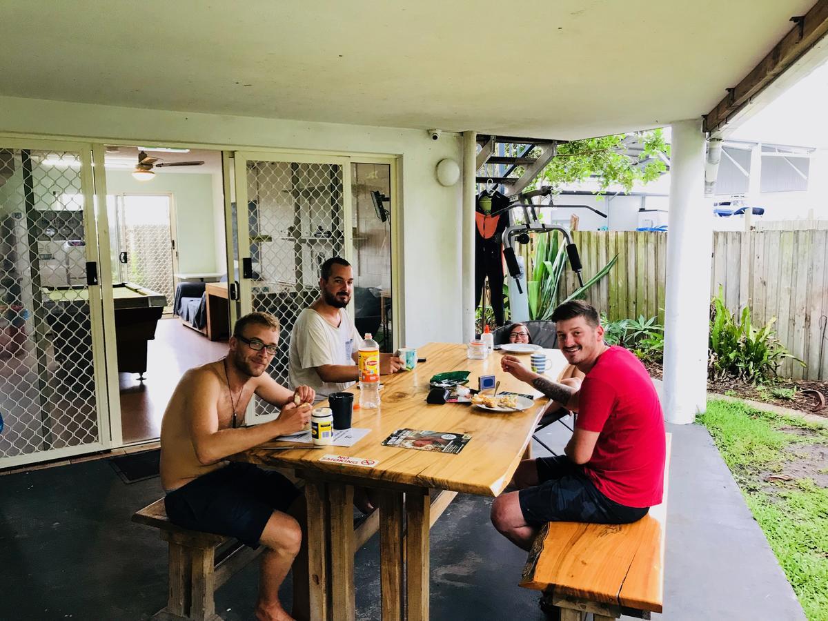 Caloundra Backpackers Hostel Εξωτερικό φωτογραφία